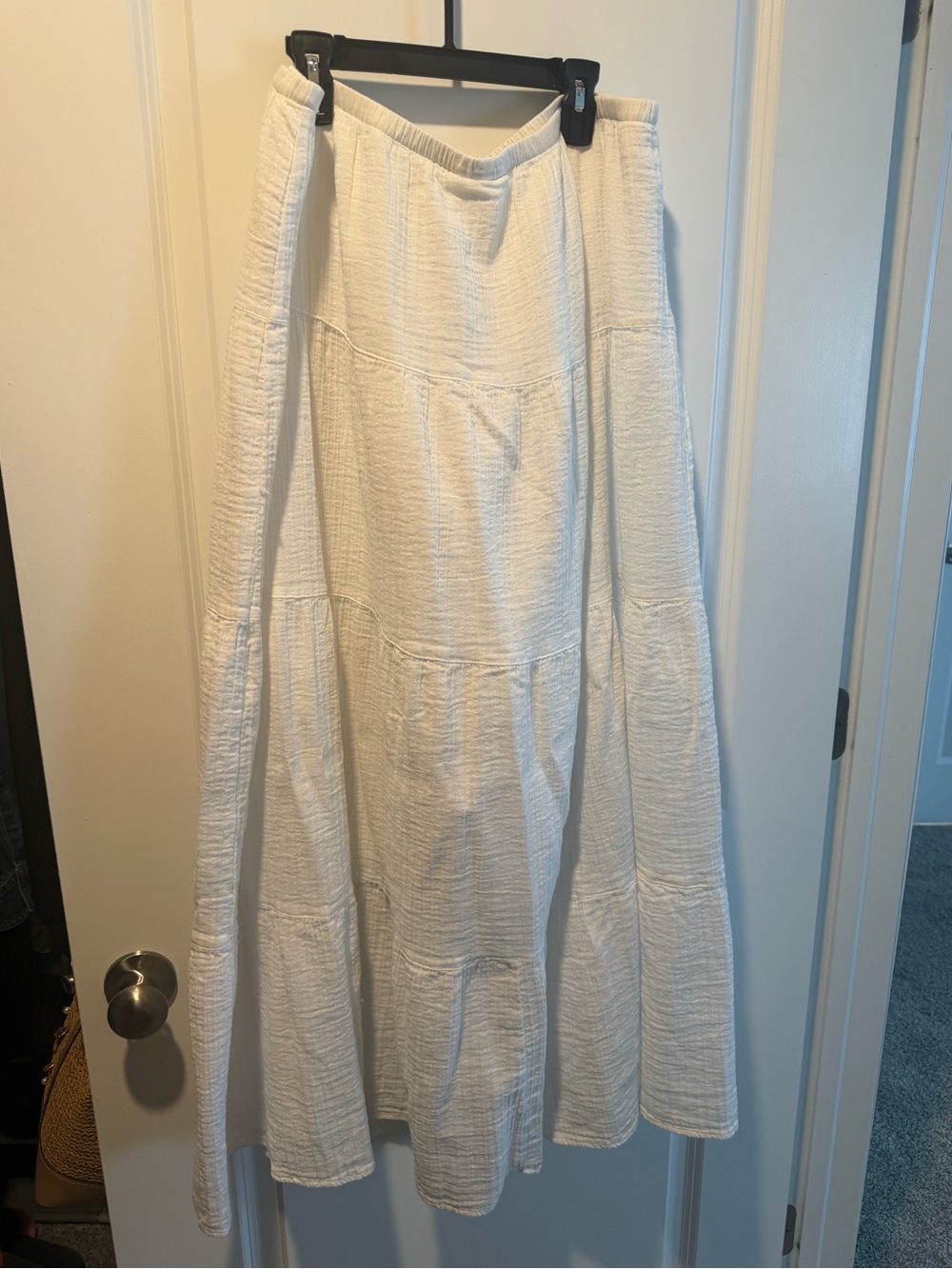 White Textured Tiered Maxi Skirt Universal Thread sz Xl